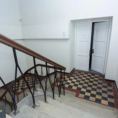 Seven - Old Town * تالين