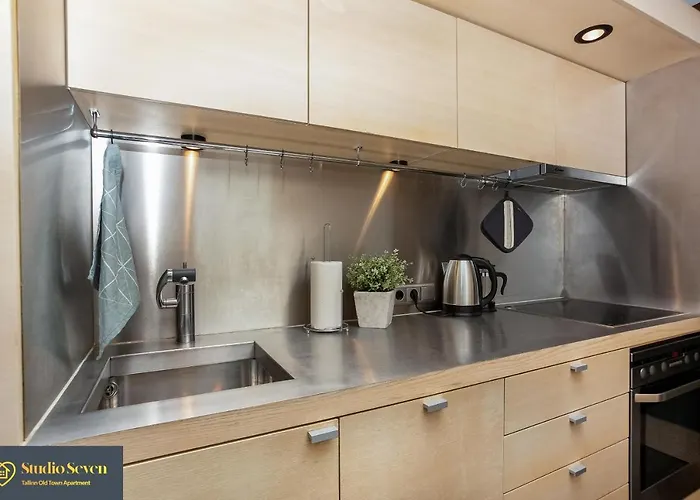 Seven - Old Town * تالين