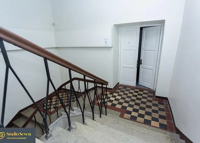 Seven - Old Town * تالين